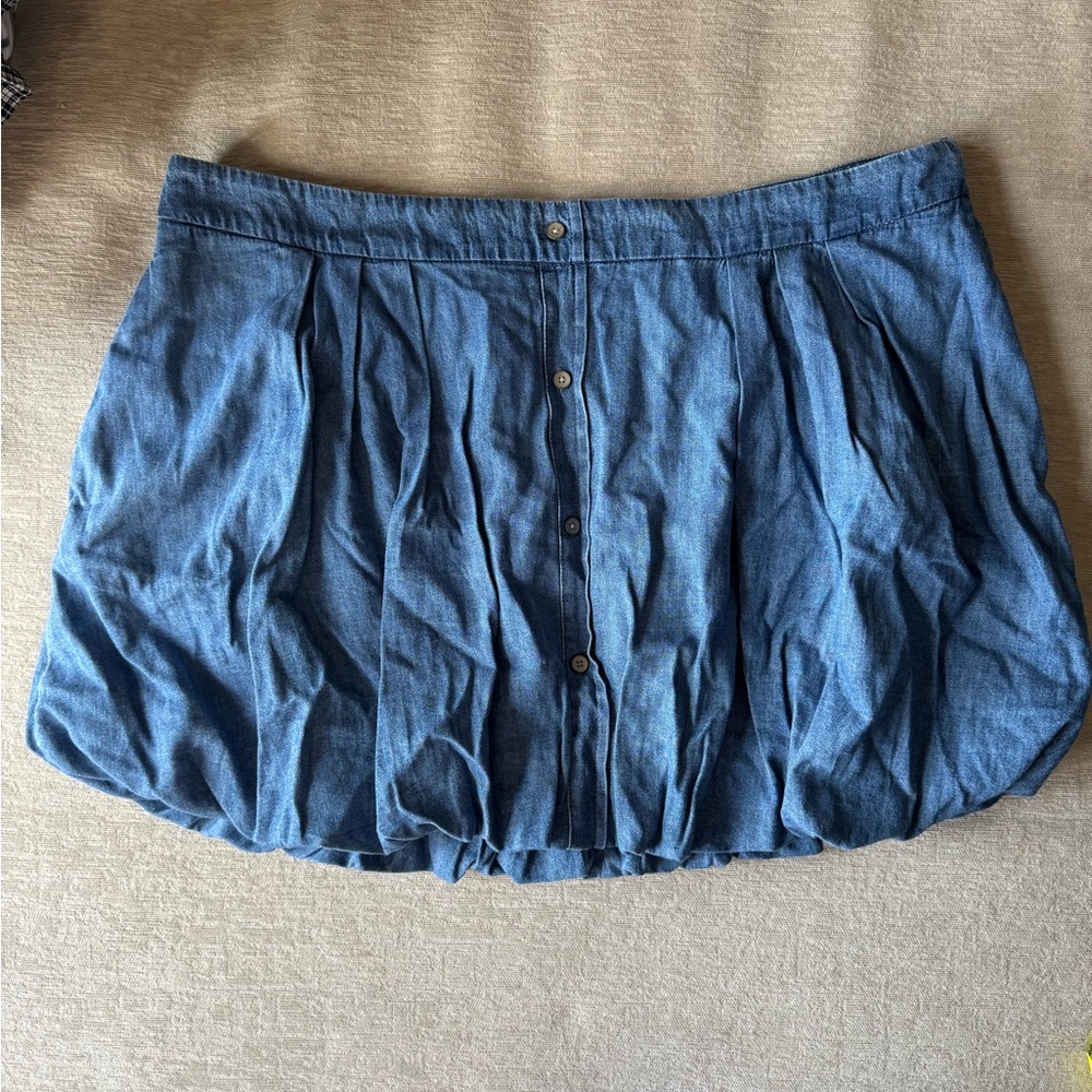 GAP Denim Chambray Bubble Mini Skirt Women’s Medium Indigo Pleated Button Front - Picture 6 of 14